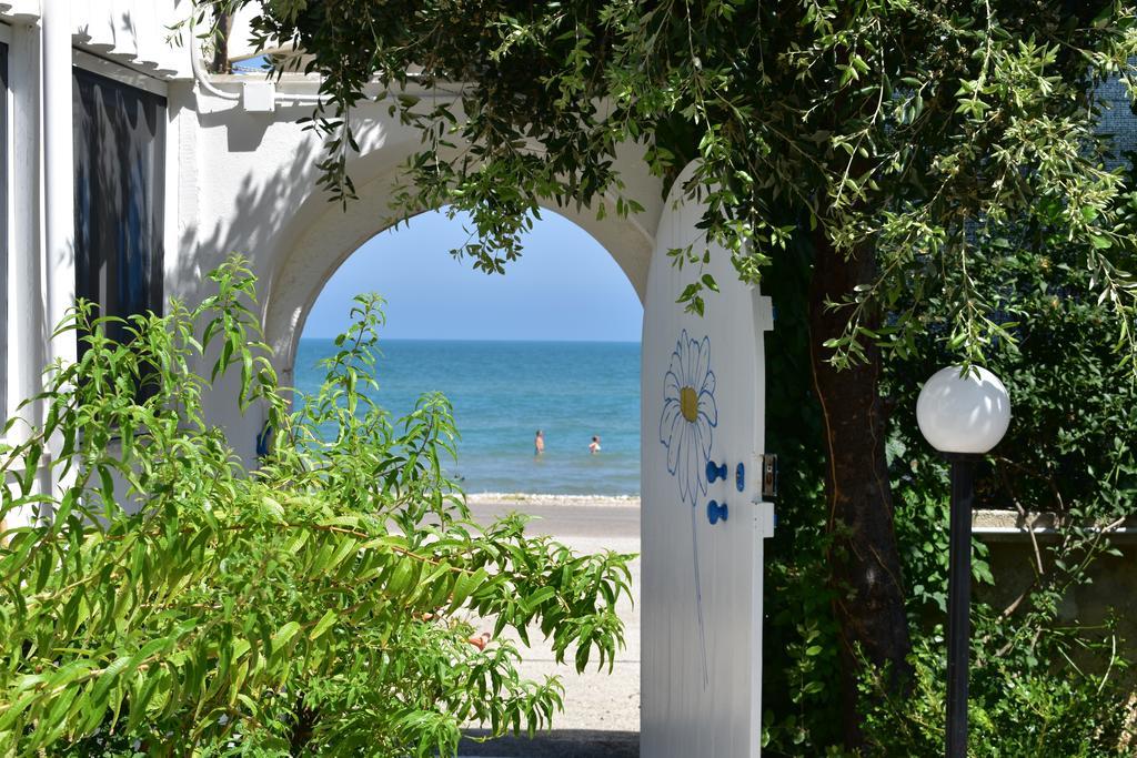 La Margherita Case Vacanze Rodi Garganico Exterior foto